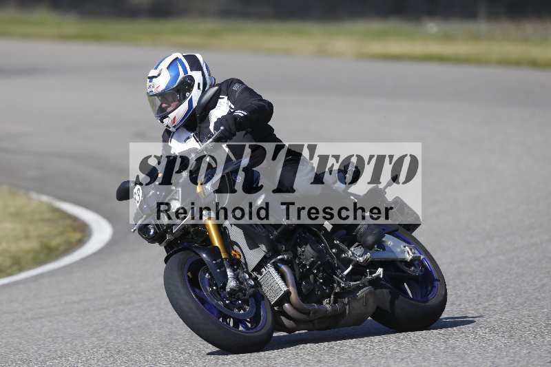 /01 02.04.2026 MAZ ADR/Gruppe rot/83